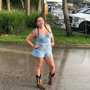 Meet your Posher, Shelbie